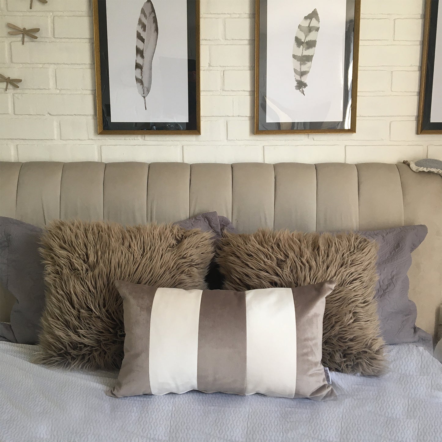 Funda Cojín Decorativo diseño Beige y Blanco