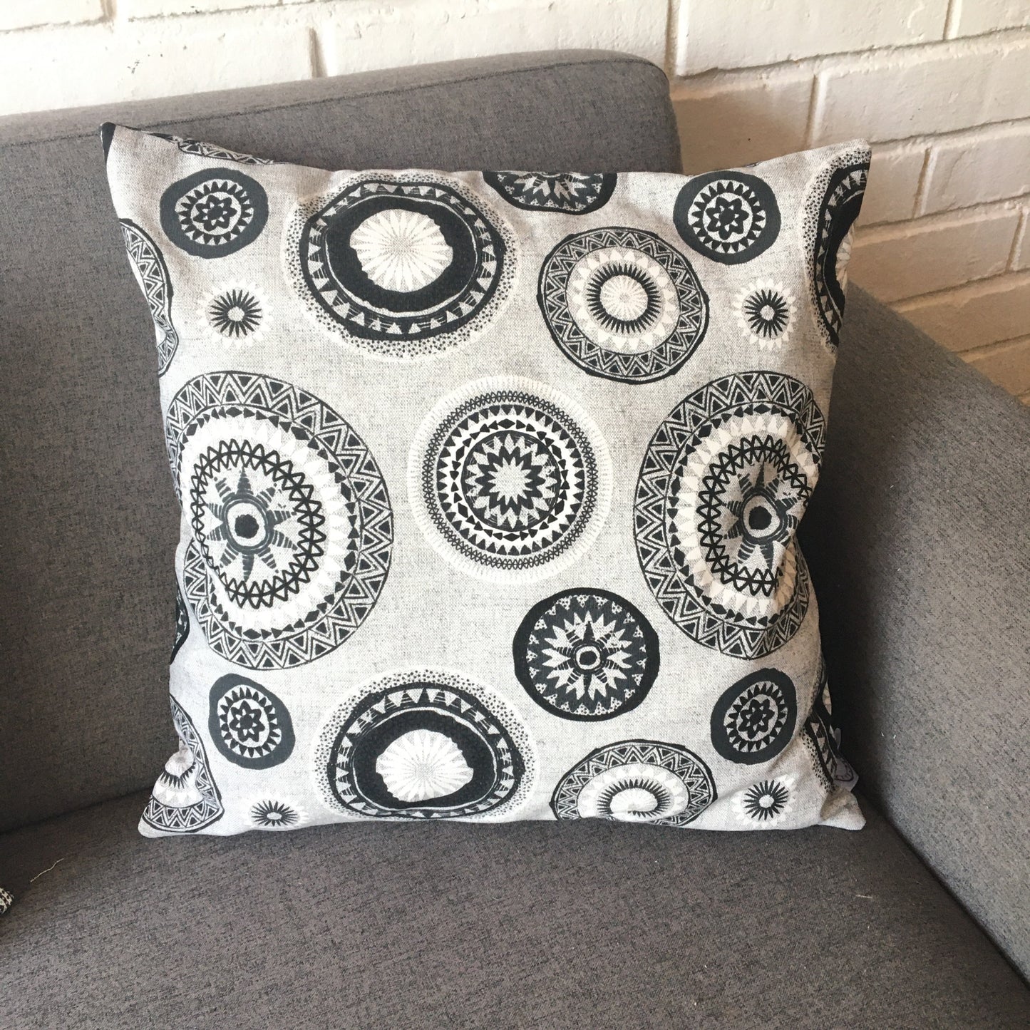 Funda Cojín Decorativo diseño Mandalas Blanco, Negro