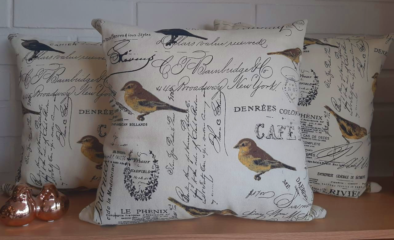 Funda para Cojín Decorativo Aves Crema
