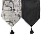 Camino De Mesa Con Diseño Gris con Negro