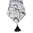 Camino De Mesa Con Diseño Gris con Negro